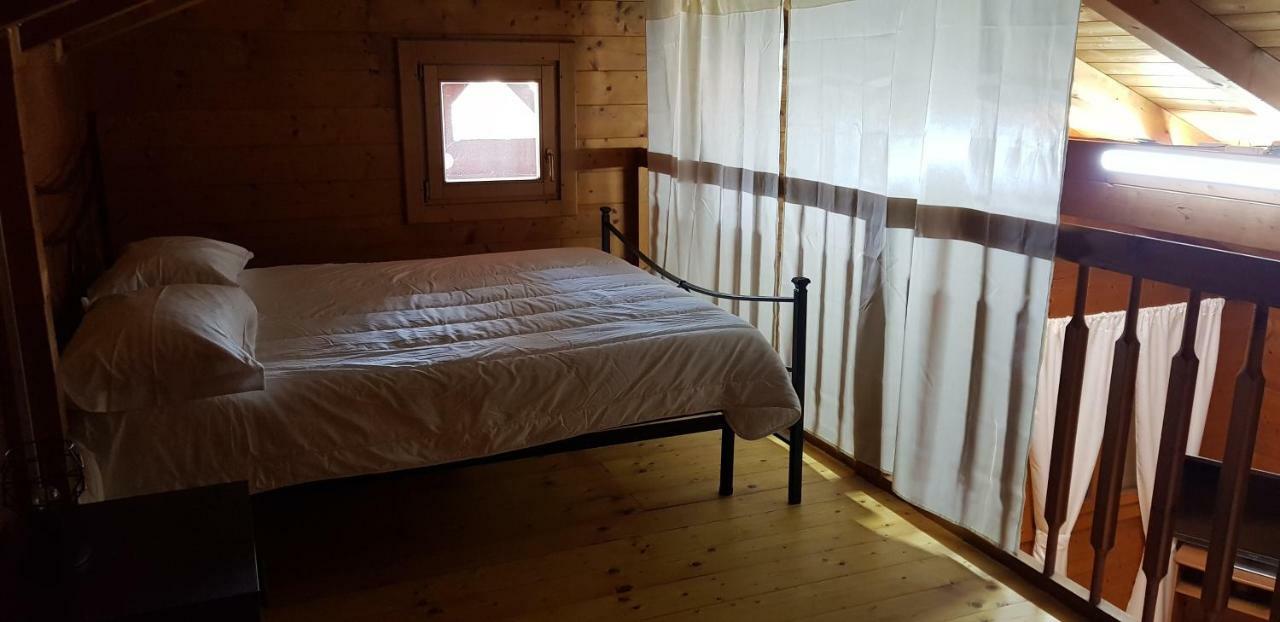 ארדאה Chalet L Oasi Di Ambra 8 Posti Letto Con Uso Piscina מראה חיצוני תמונה